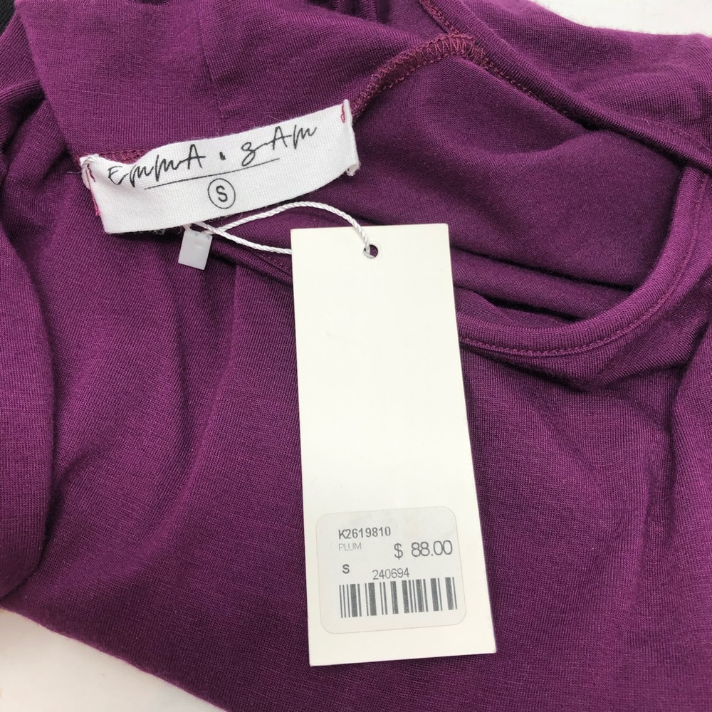 NEW EMMA & SAM Plum Cutout Long Sleeve Top-Small - Picture 4 of 6